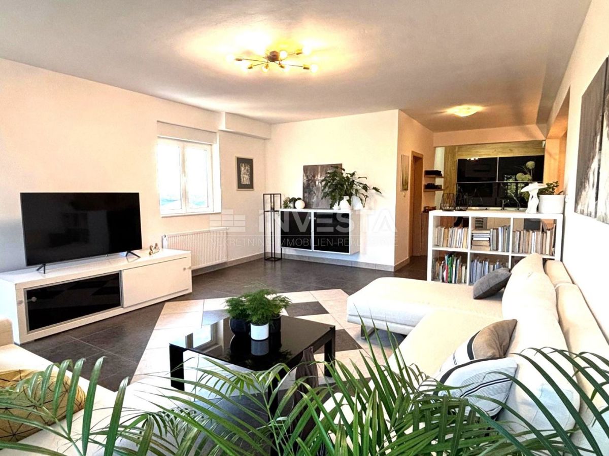 Ližnjan, moderno appartamento con due camere da letto e parcheggio