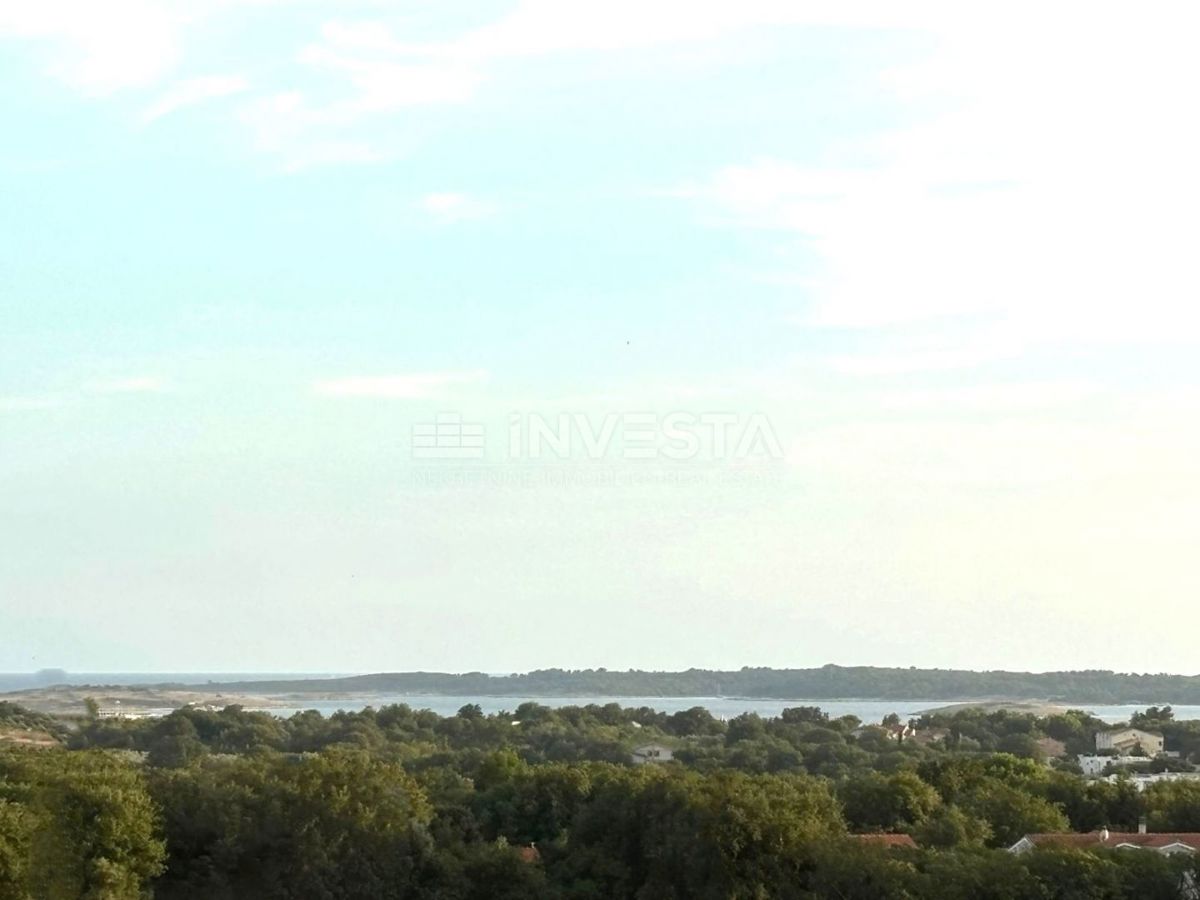 Ližnjan, moderno appartamento con due camere da letto e parcheggio