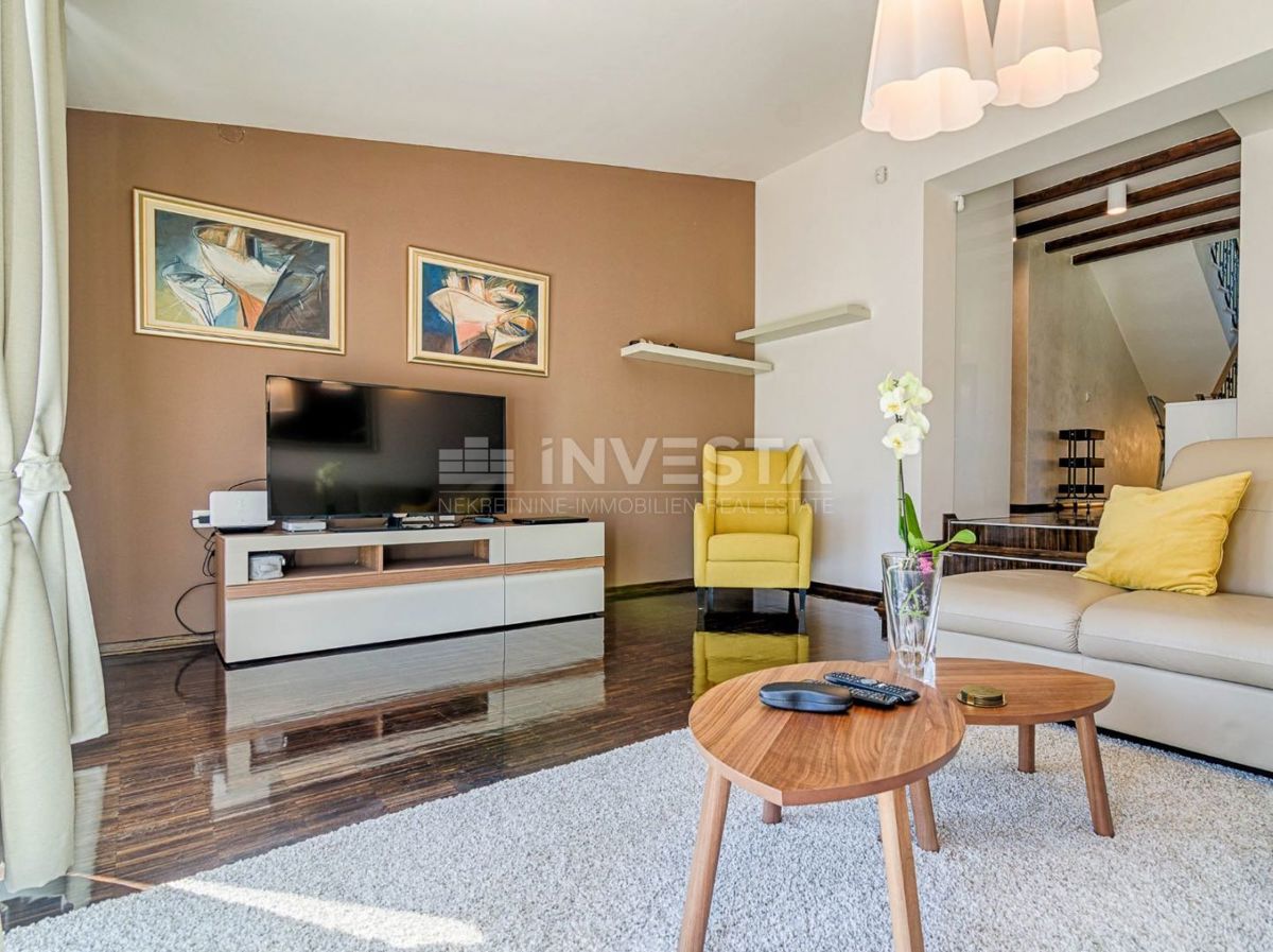 Fažana, splendida villa moderna con un ampio giardino