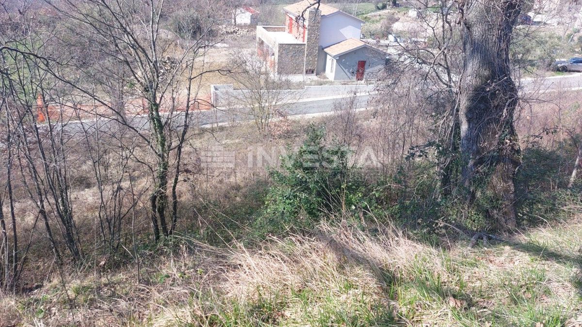 Terreno edificabile con vista sul lago