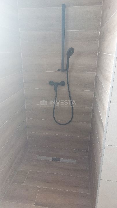 Villa moderna nei pressi di Parenzo con vista mare