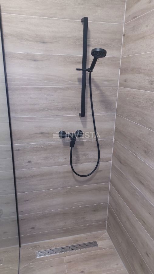 Villa moderna nei pressi di Parenzo con vista mare