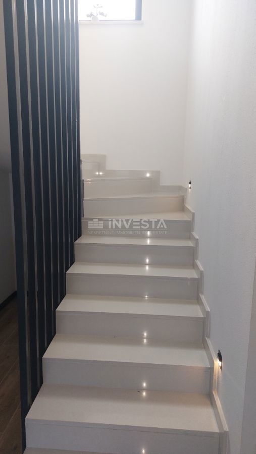 Villa moderna nei pressi di Parenzo con vista mare