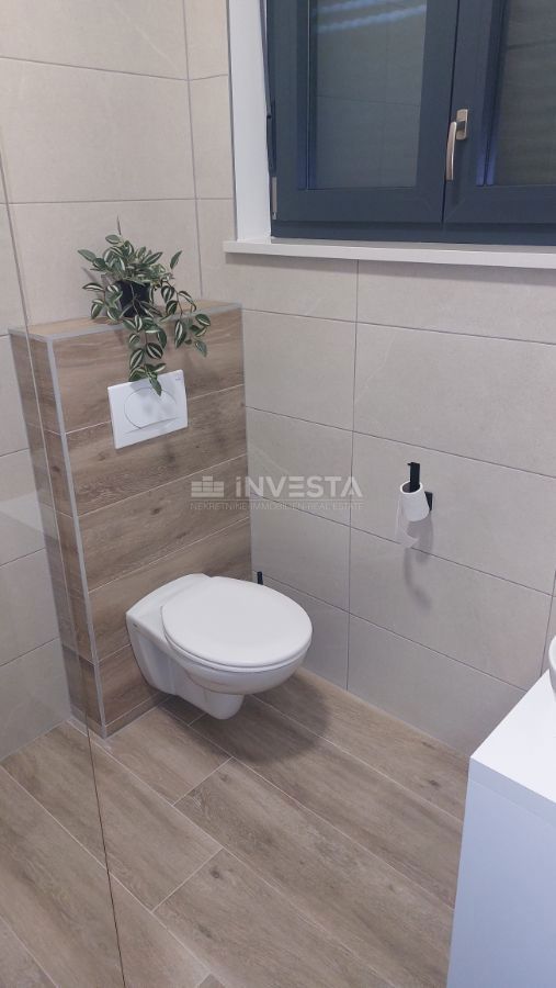 Villa moderna nei pressi di Parenzo con vista mare