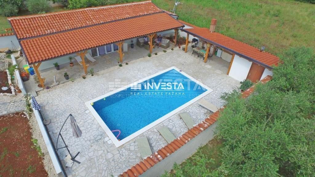 Medulin, Vinkuran, casa vacanze con piscina, 81m2