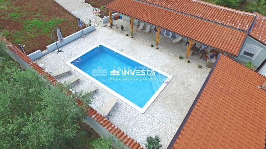 Medulin, Vinkuran, casa vacanze con piscina, 81m2