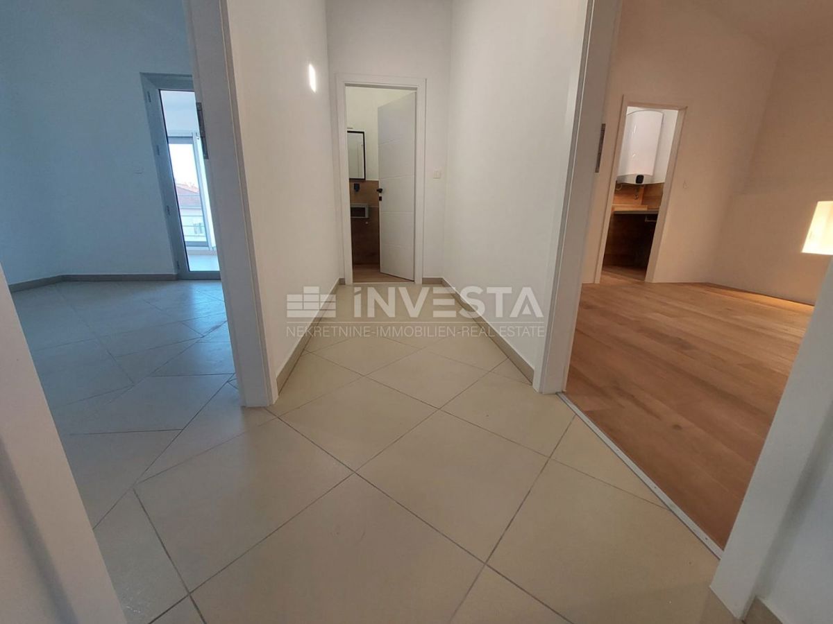 Pola, Veli Vrh, due piani di un edificio (in realtà 5 appartamenti)