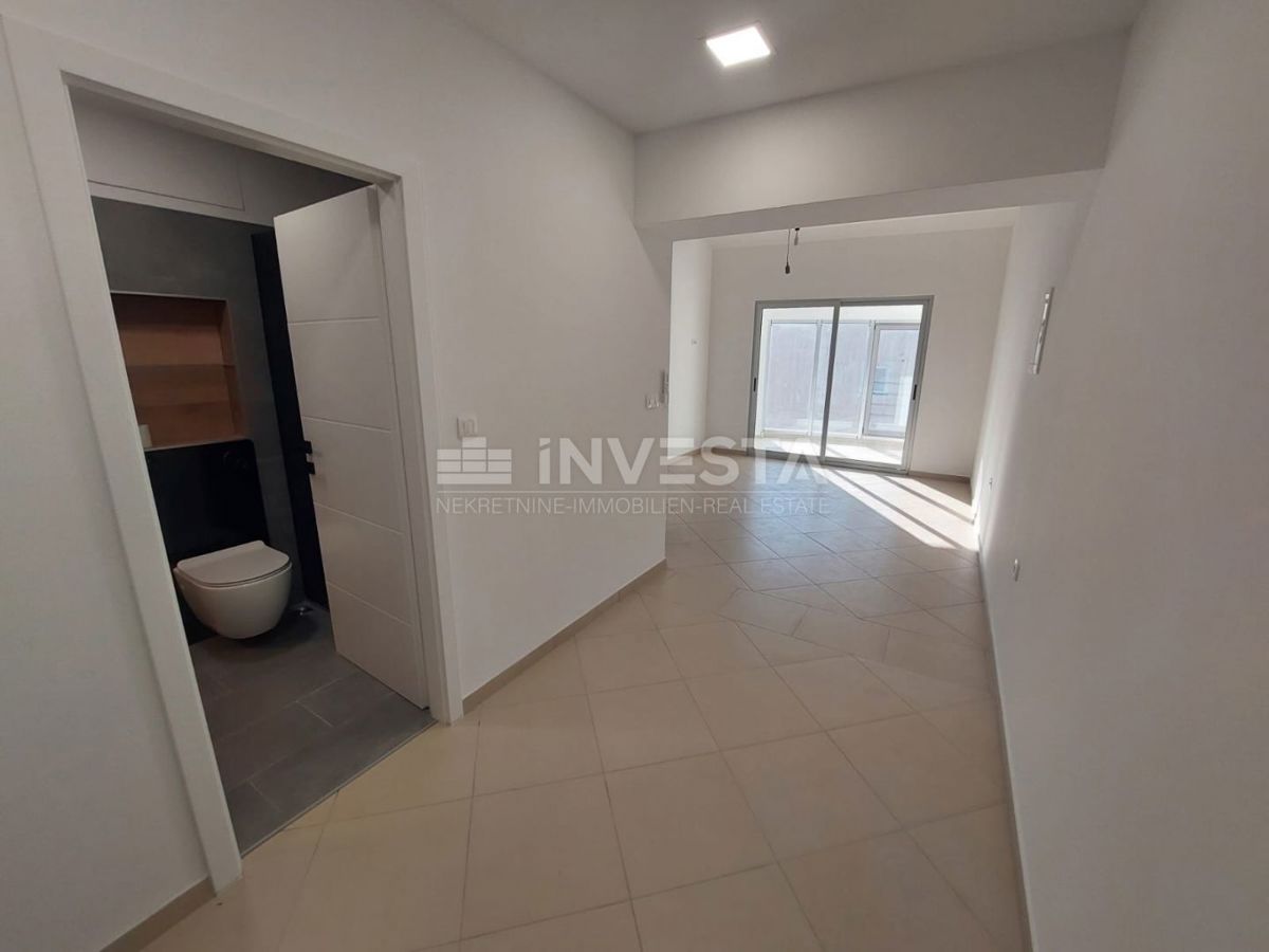 Pola, Veli Vrh, due piani di un edificio (in realtà 5 appartamenti)