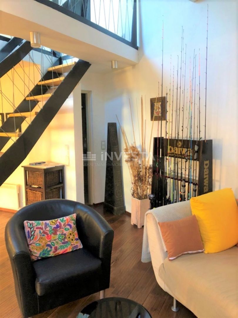 Fažana, Casa con spazio commerciale consolidato