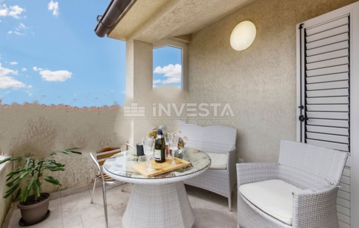 Pula, Nova Veruda appartamento su due piani con parcheggio