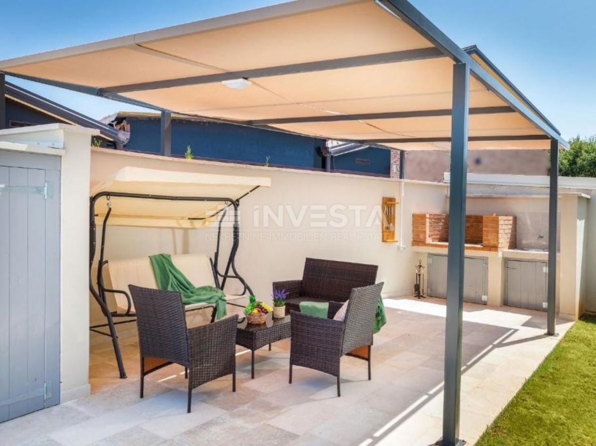 Medolino, Pomer, nuova villa moderna con piscina