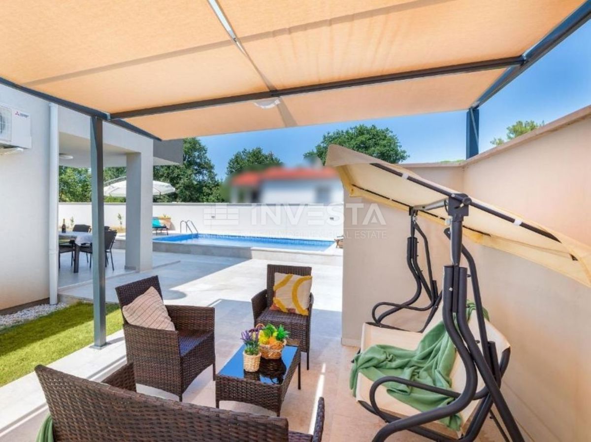 Medolino, Pomer, nuova villa moderna con piscina