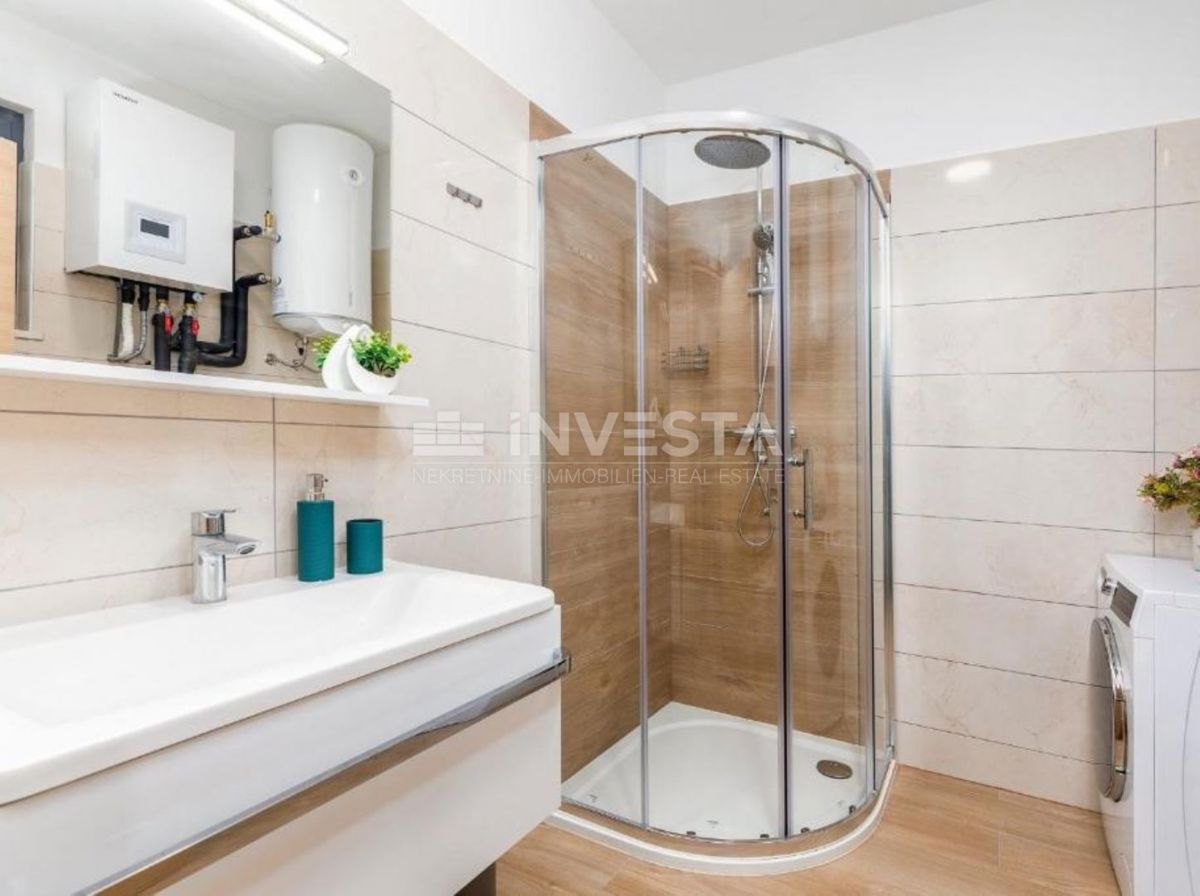 Medolino, Pomer, nuova villa moderna con piscina