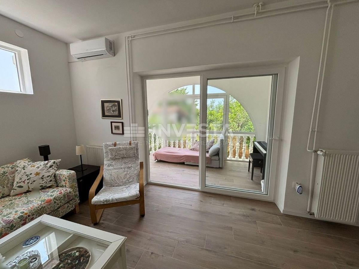 Peroj, casa familiare vicino alla spiaggia