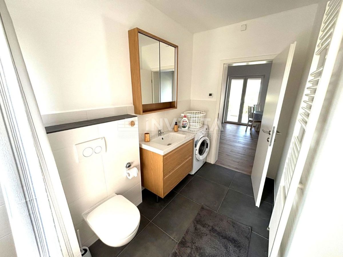 Peroj, casa familiare vicino alla spiaggia