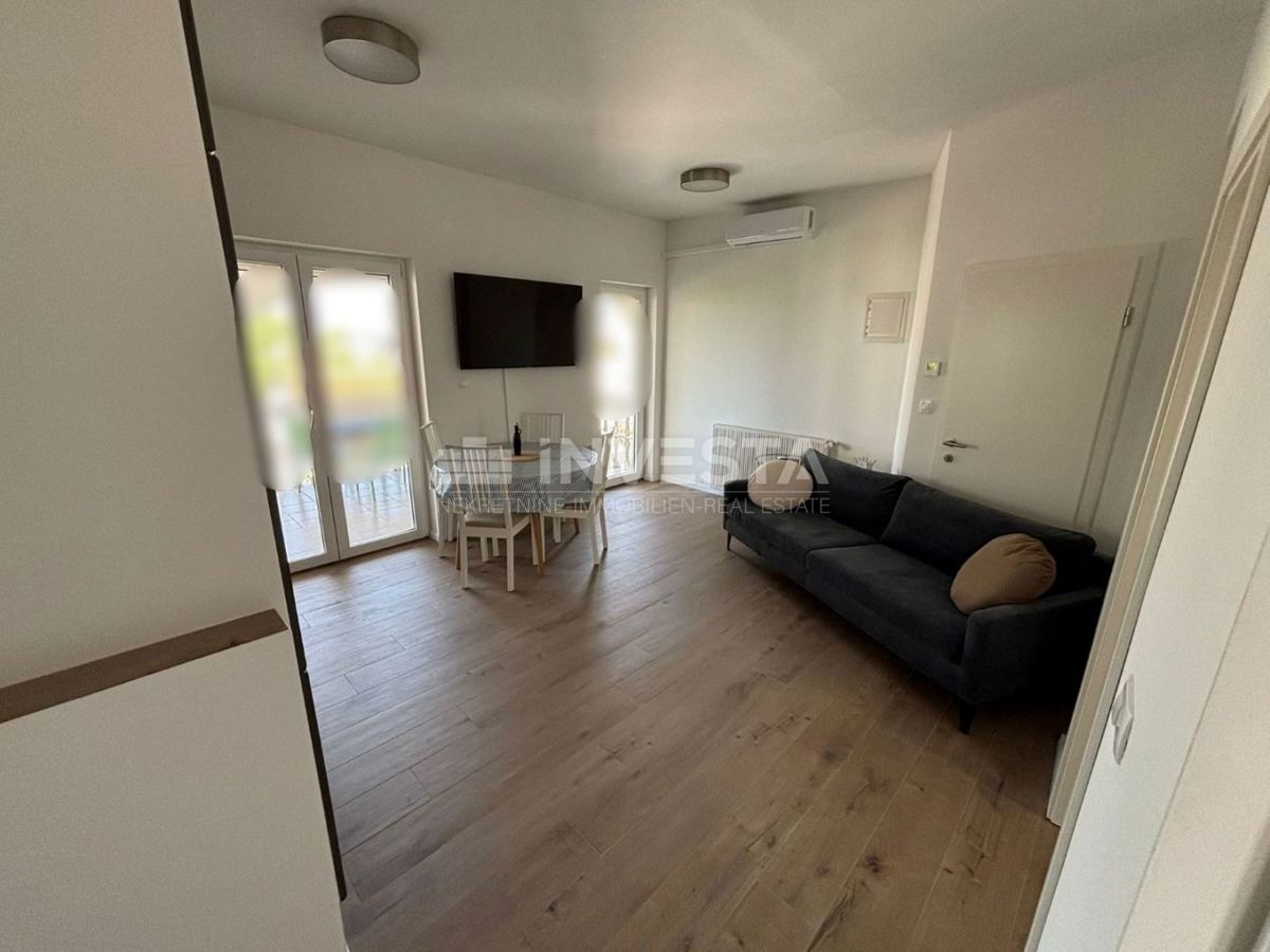 Peroj, casa familiare vicino alla spiaggia