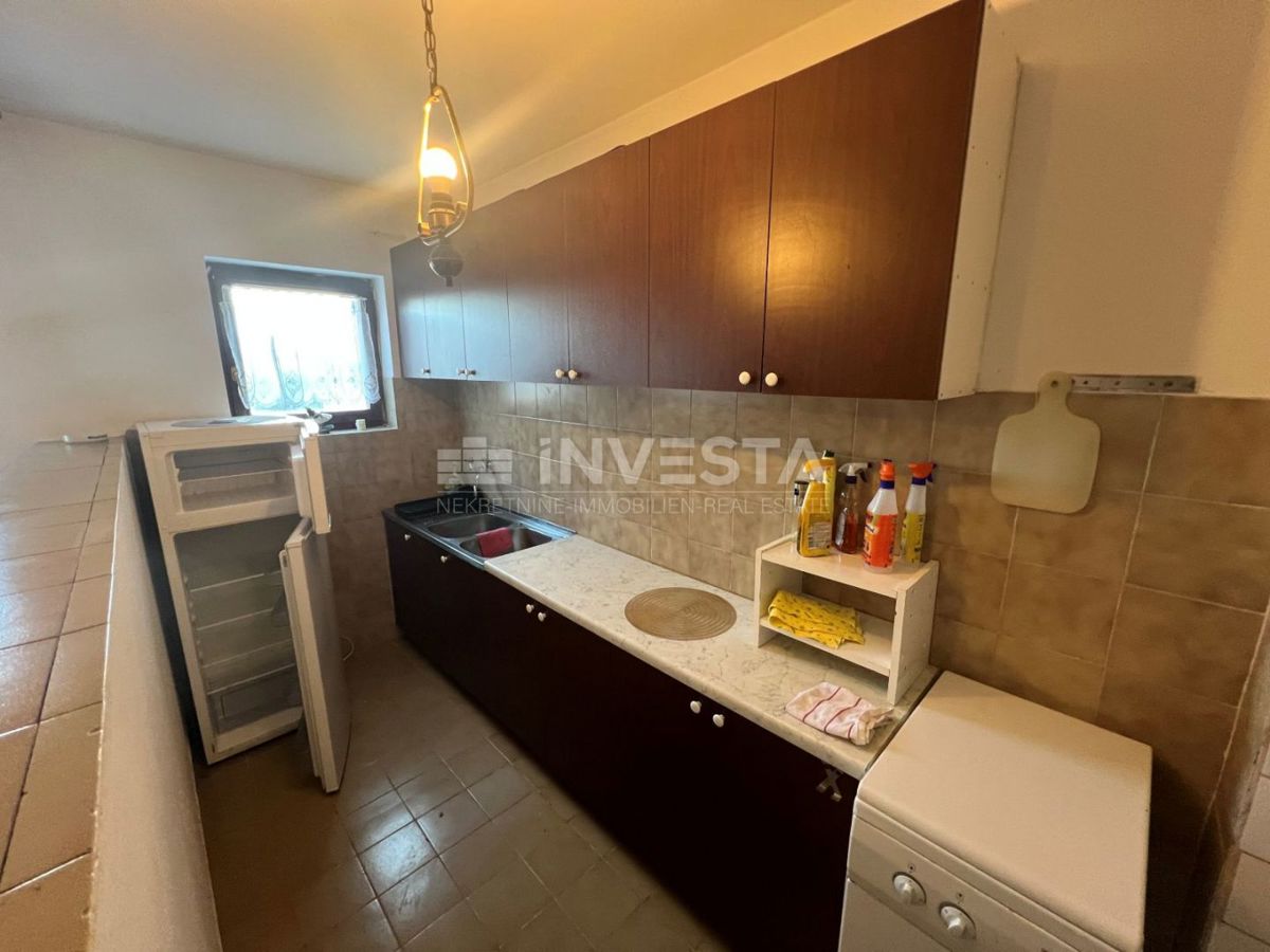 Pola, Siana casa a un piano