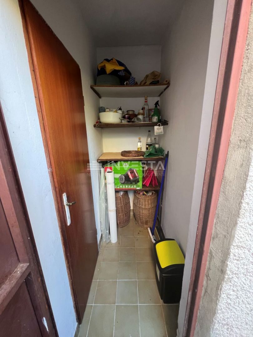 Pola, Siana casa a un piano