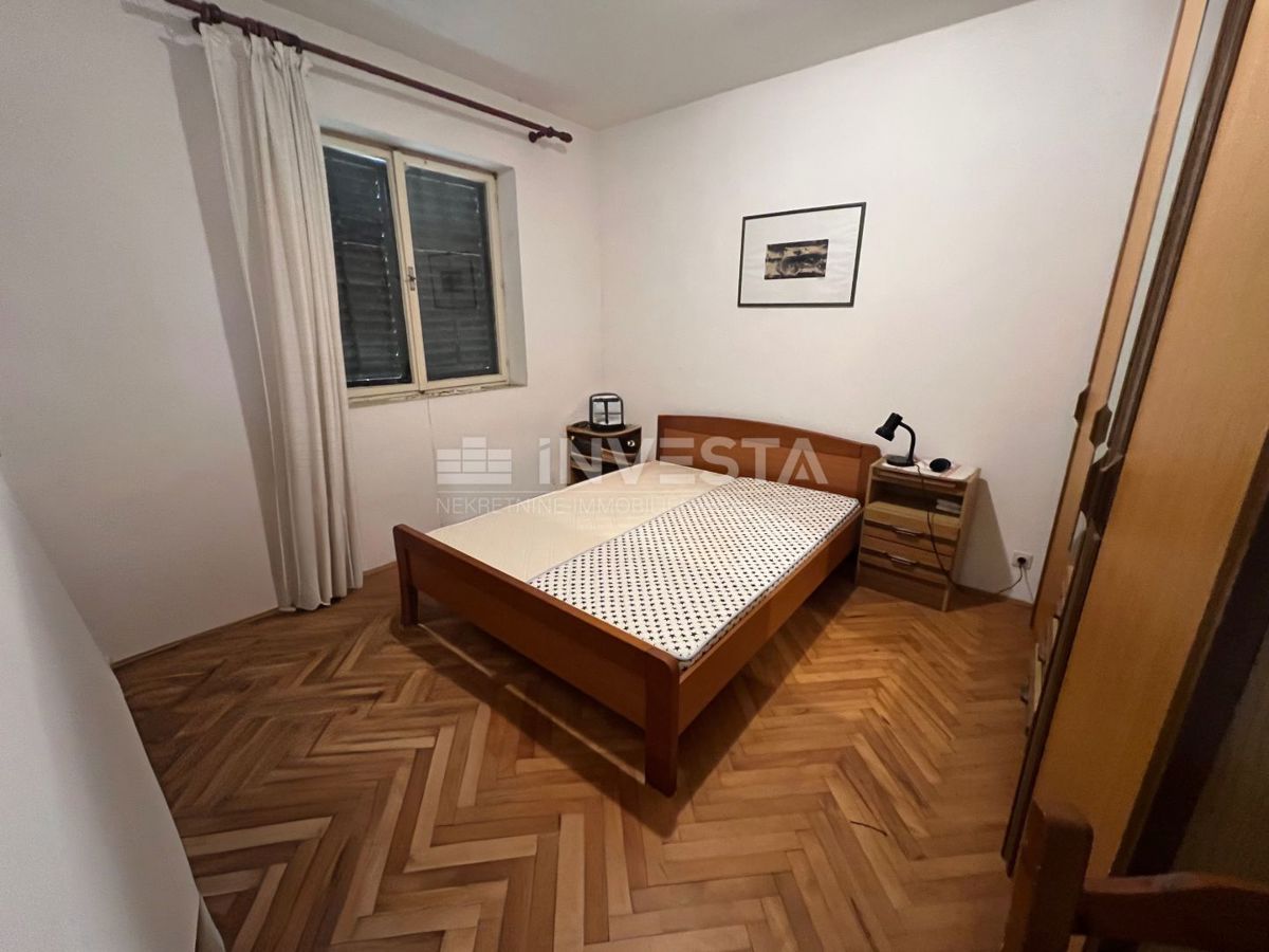 Fasana, Valbandon casa su due piani con garage