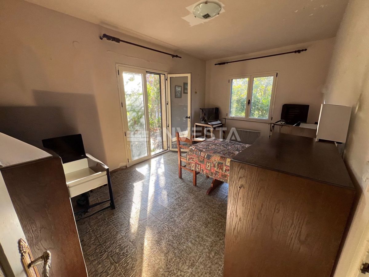 Fasana, Valbandon casa su due piani con garage