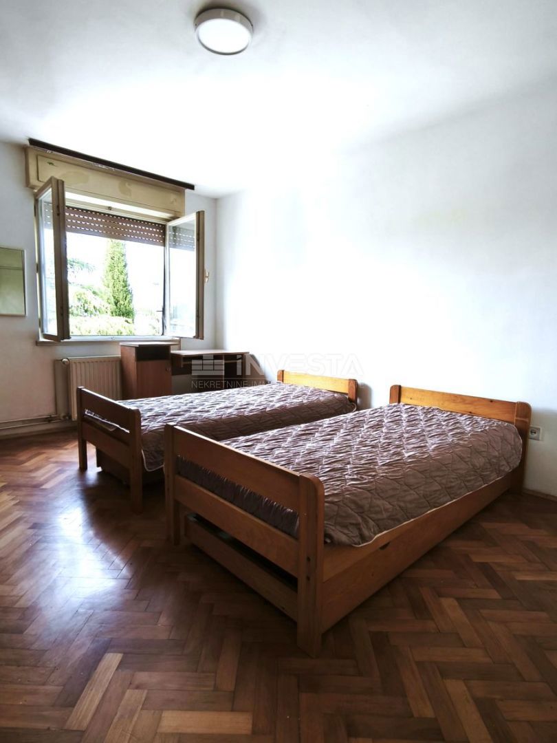 Pola, Veruda, appartamento 2 locali, terrazza, vicino al mare, ottima posizione