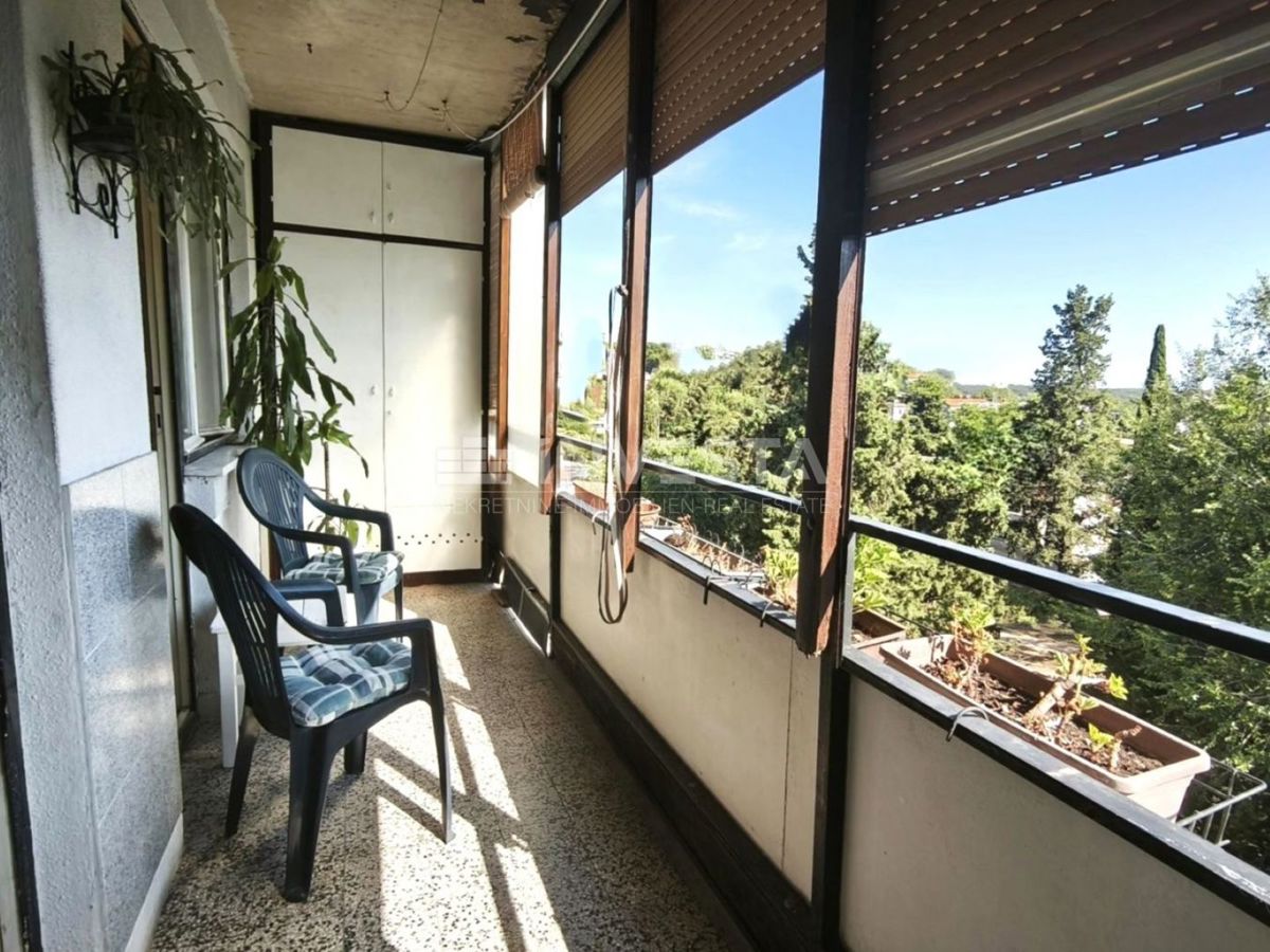 Pola, Veruda, appartamento 2 locali, terrazza, vicino al mare, ottima posizione