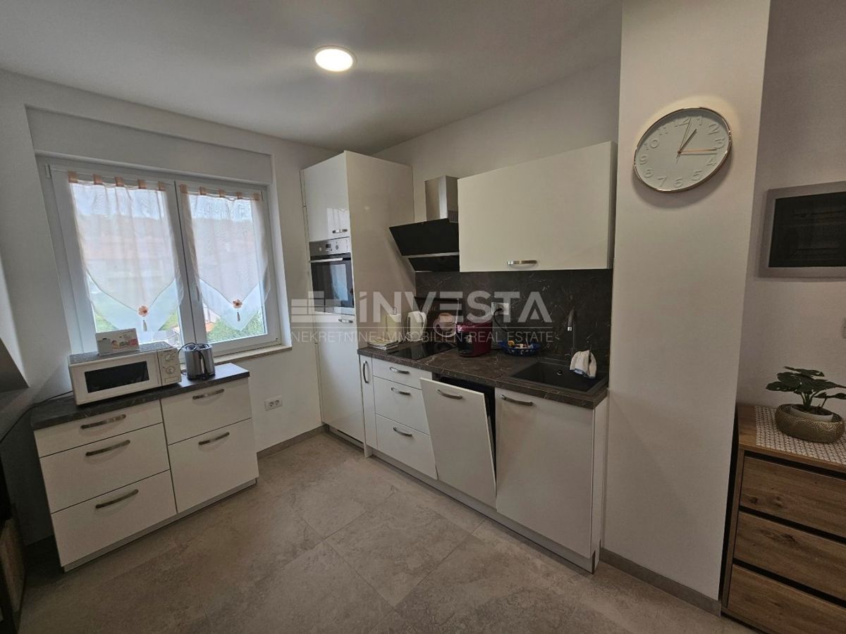 Pola centro, casa nuova completamente arredata con garage