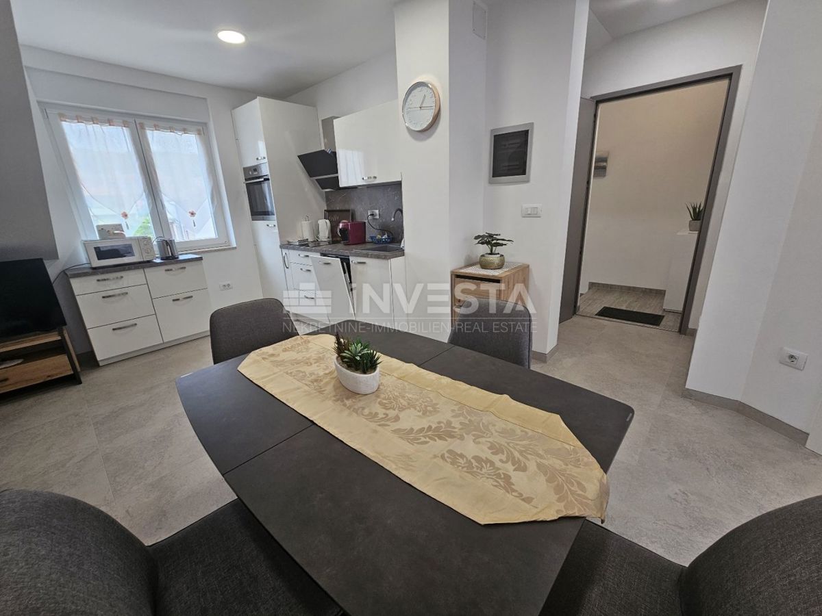 Pola centro, casa nuova completamente arredata con garage