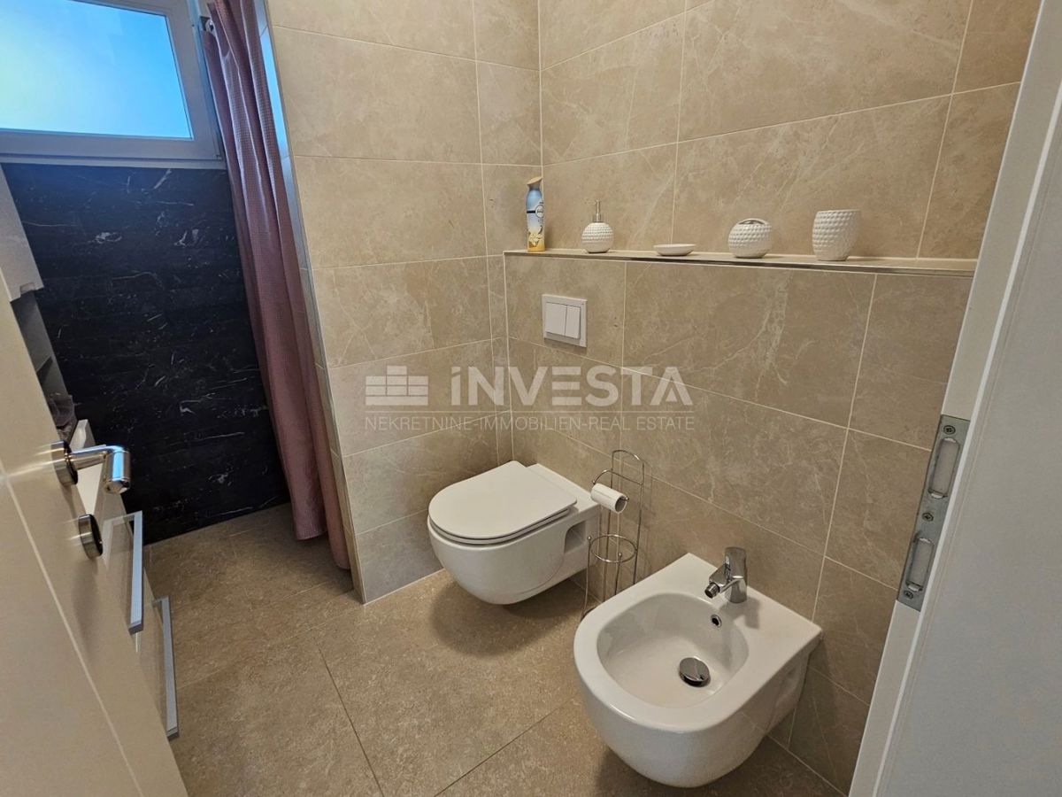 Pola centro, casa nuova completamente arredata con garage