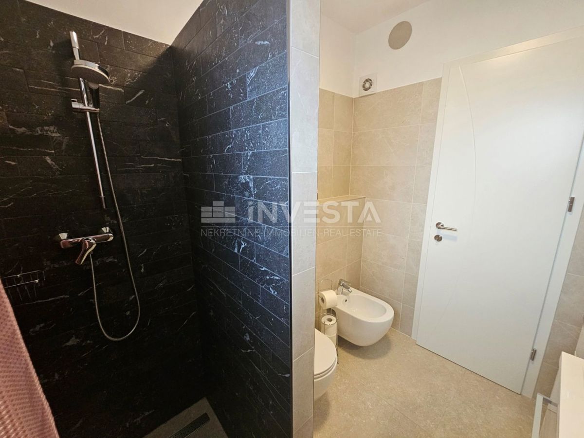 Pola centro, casa nuova completamente arredata con garage