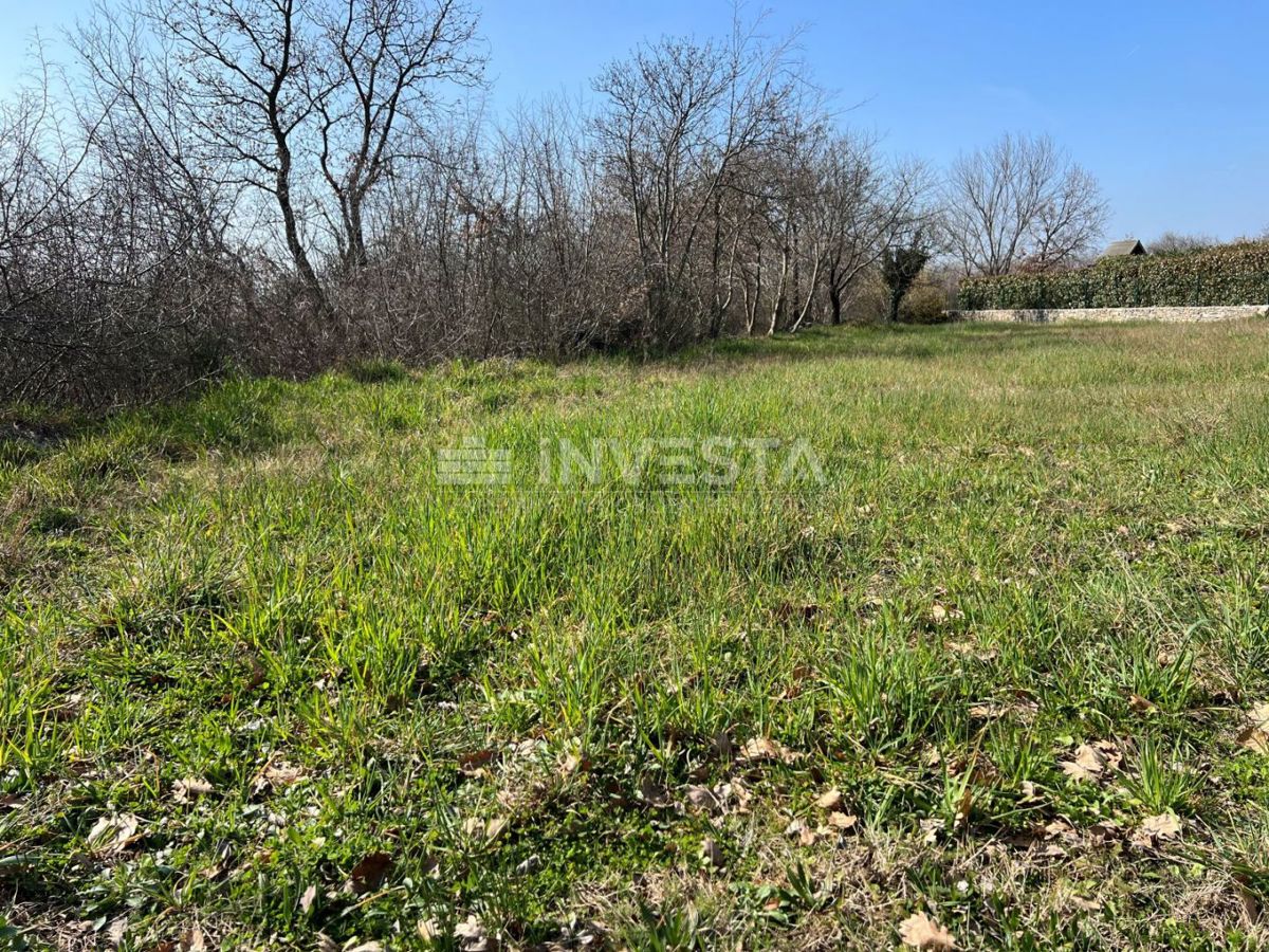 Terreno edificabile con permesso di costruzione