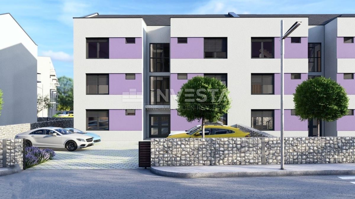 Zona di Pola, terreno edificabile per edifici residenziali