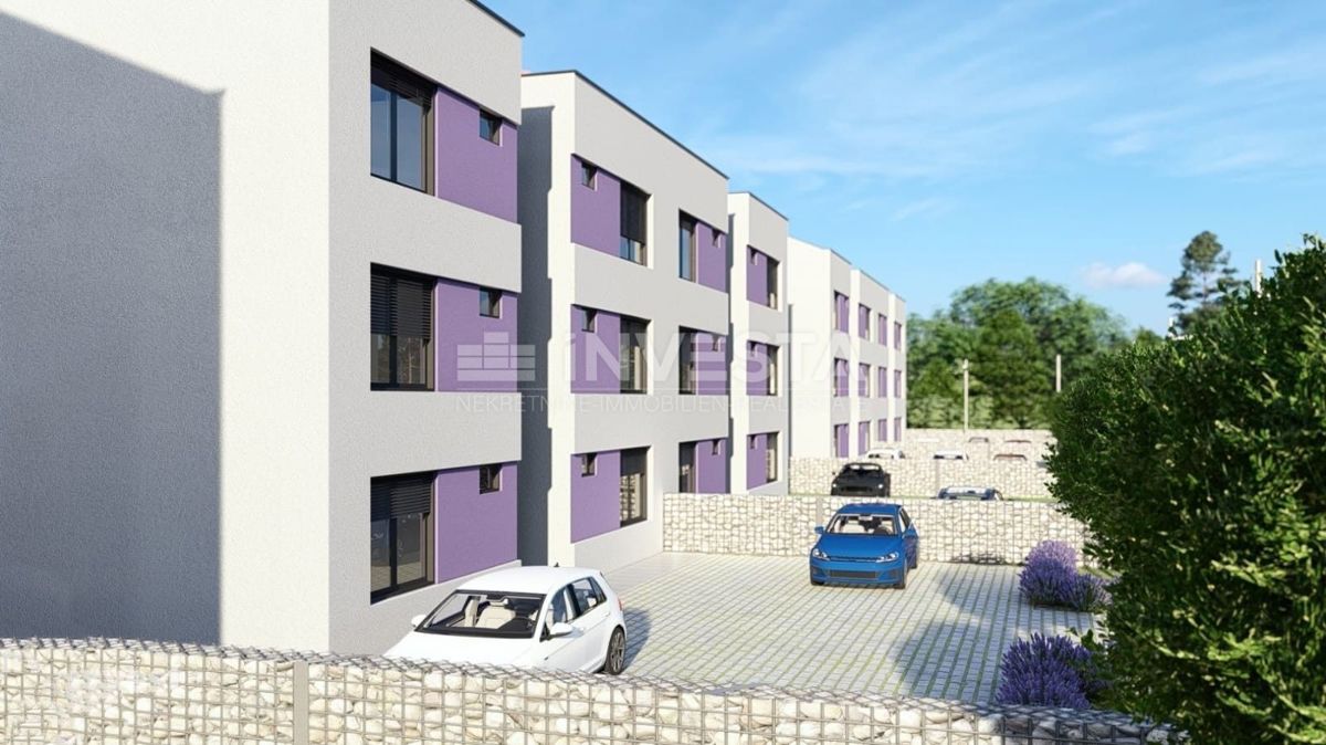 Zona di Pola, terreno edificabile per edifici residenziali