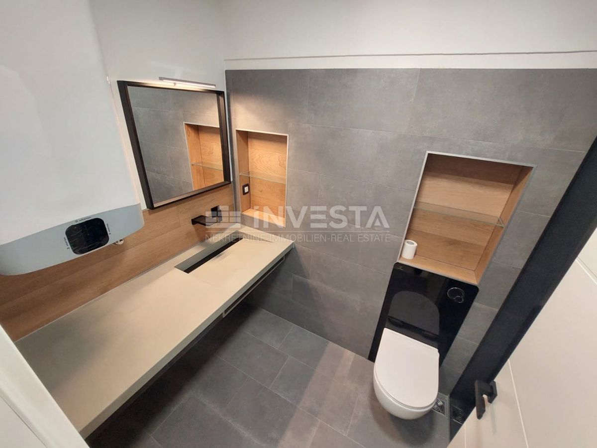 Pola, Veli Vrh, piano dell'edificio (in realtà, 4 appartamenti)