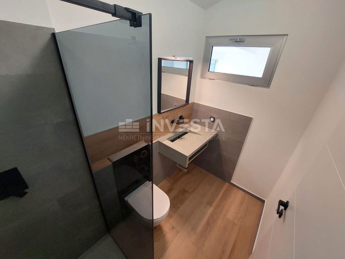 Pola, Veli Vrh, piano dell'edificio (in realtà, 4 appartamenti)