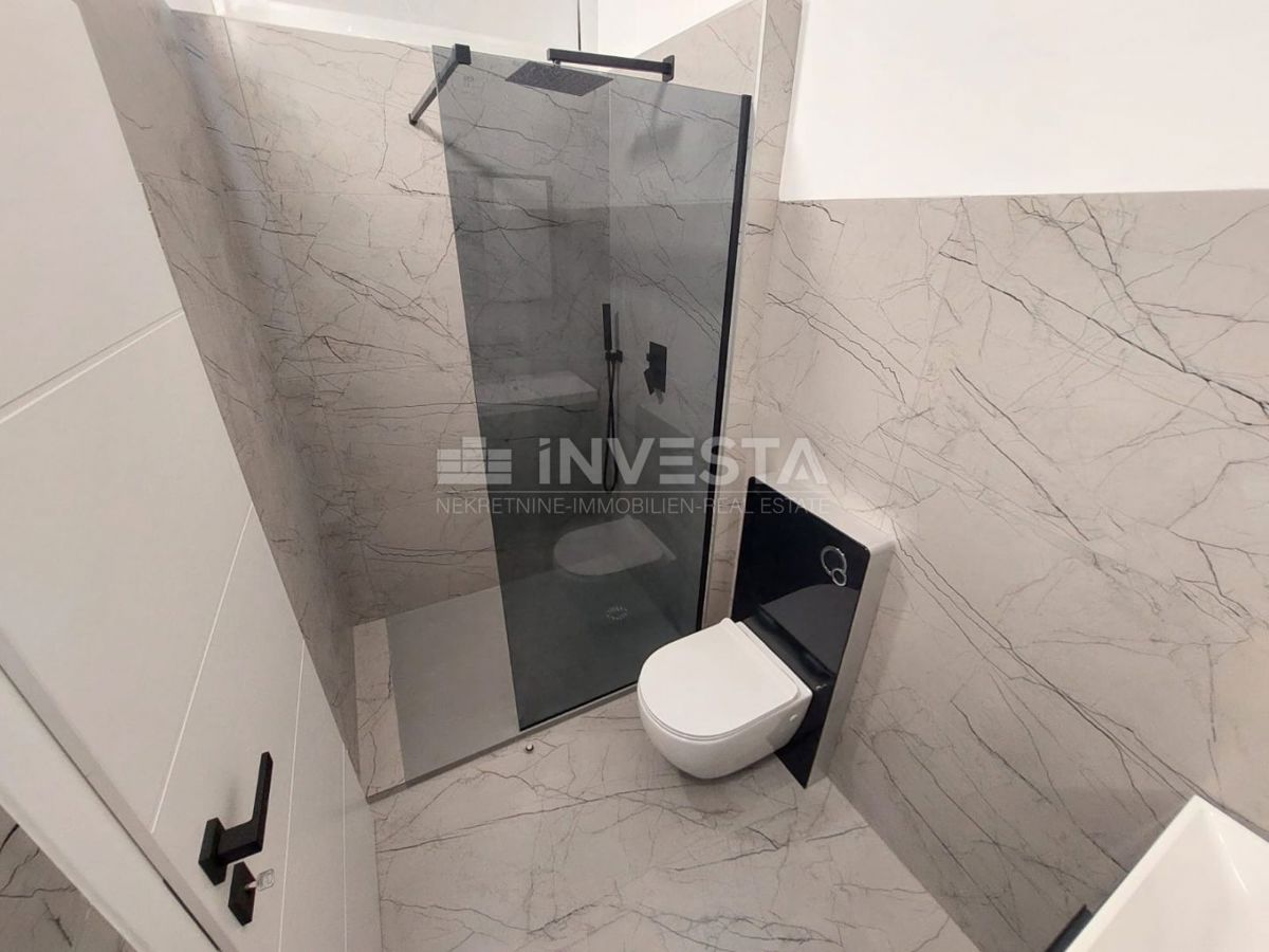 Pola, Veli Vrh, piano dell'edificio (in realtà, 4 appartamenti)