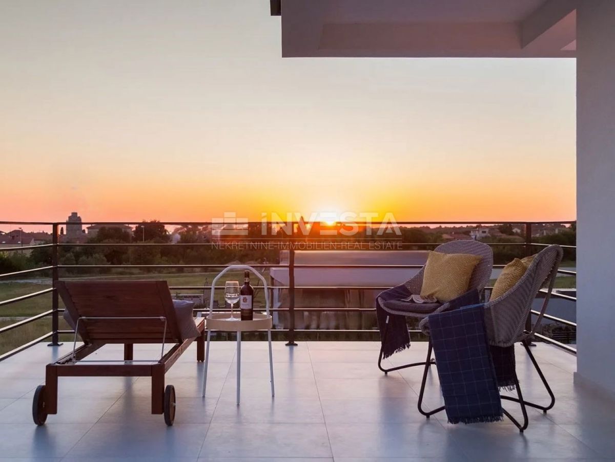 Villa di lusso con piscina e vista mare