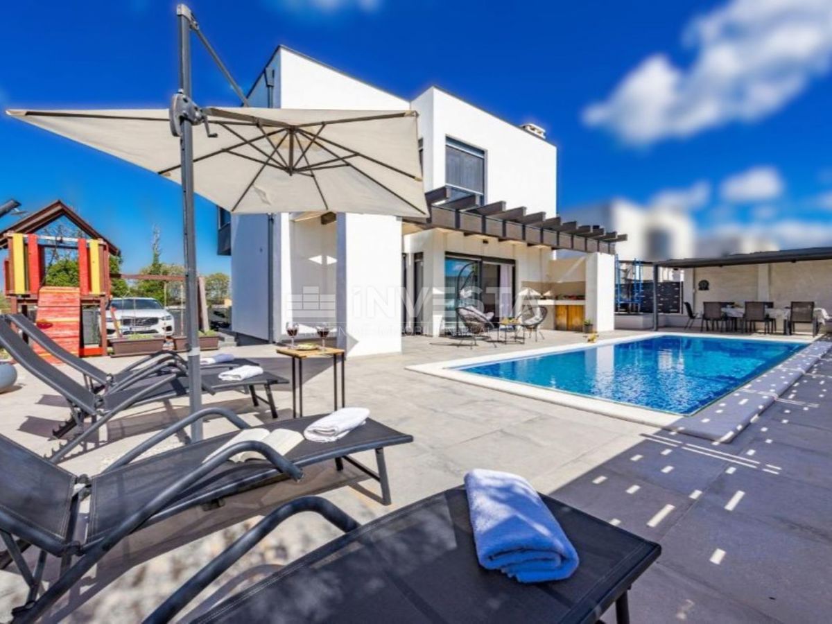 Galižana, villa con piscina e vista mare