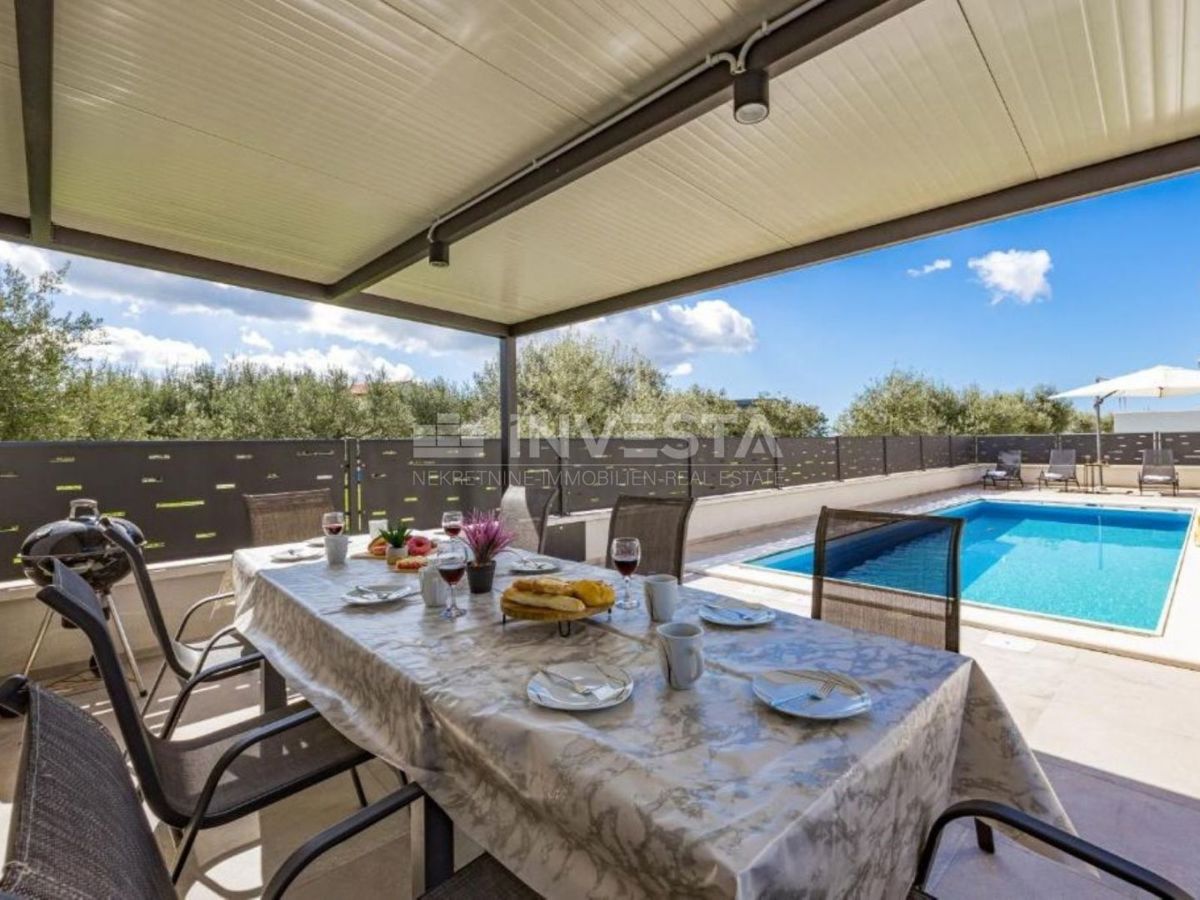 Galižana, villa con piscina e vista mare