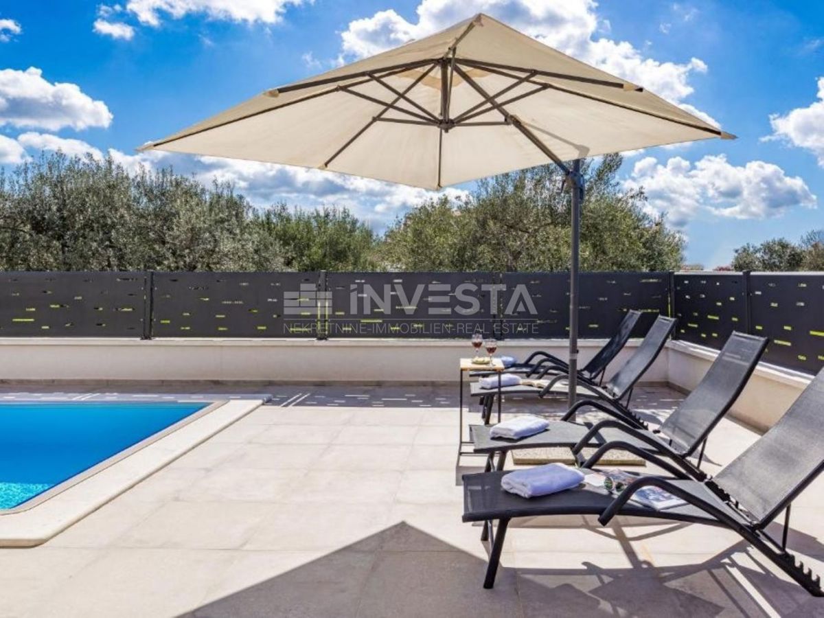 Galižana, villa con piscina e vista mare