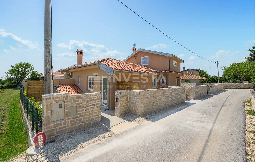 Splendida villa in stile mediterraneo vicino a Rovigno