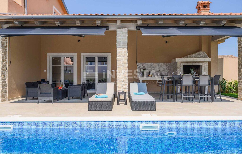 Splendida villa in stile mediterraneo vicino a Rovigno