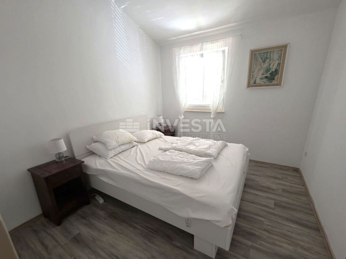 Ottima posizione! Casa arredata a pochi passi dal mare a Medulin