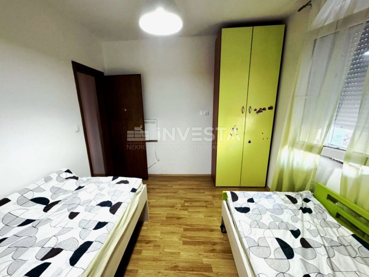 Fažana, Appartamento al piano terra con 2 camere da letto, posizione attraente vicino al mare