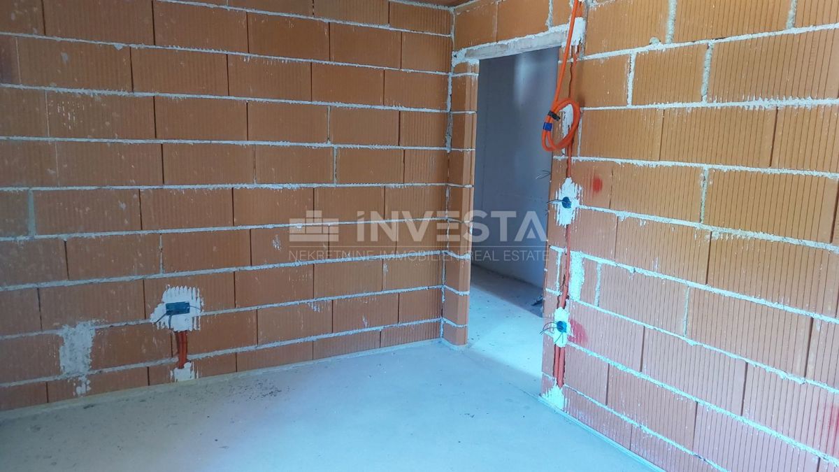Višnjan, Casa in pietra – ristrutturazione iniziata