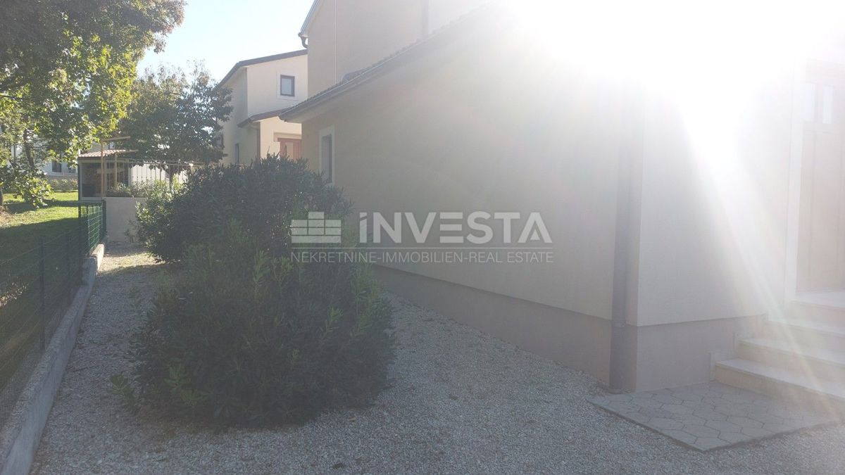 Casa con piscina in una zona tranquilla