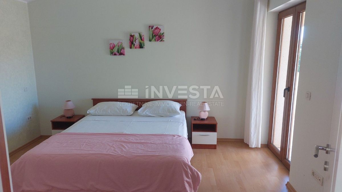 Casa con piscina in una zona tranquilla