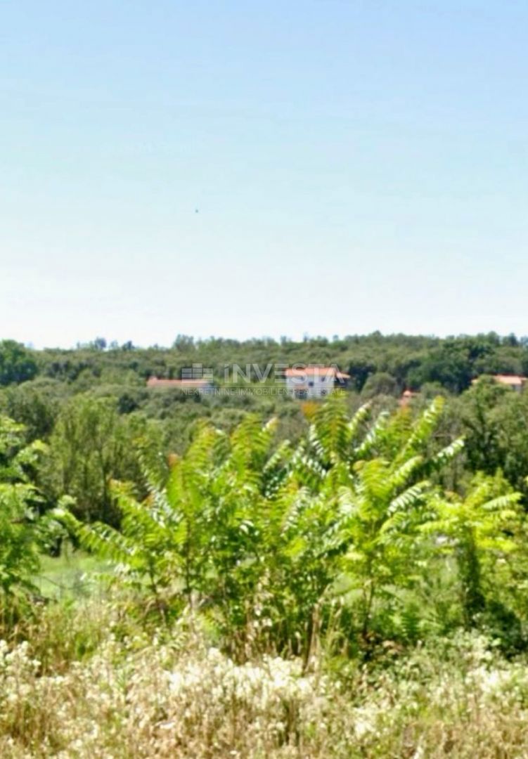 Štinjan, Terreno edificabile con infrastruttura