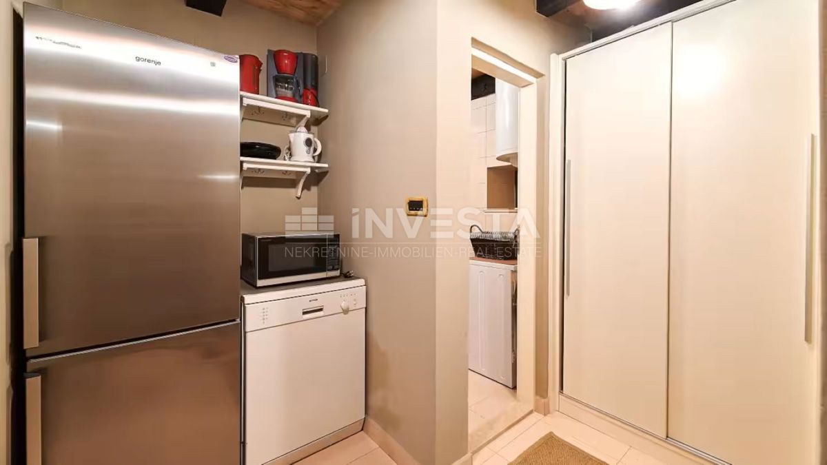 Istria centrale, villa rustica in pietra, area spa, due piscine riscaldate