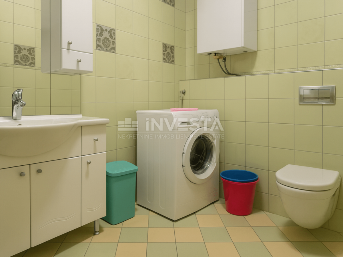 Fasana, appartamento eccezionale vicino alla spiaggia, giardino, terrazza e parcheggio